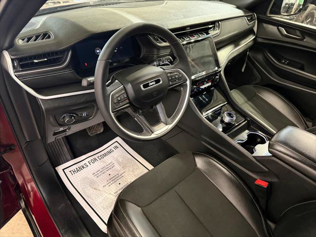 Certified 2025 Jeep Grand Cherokee L Altitude AWD/4WD image 43