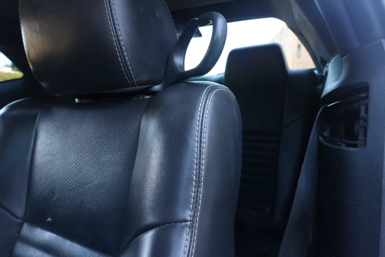 Used 2010 Dodge Challenger R/T RWD image 35