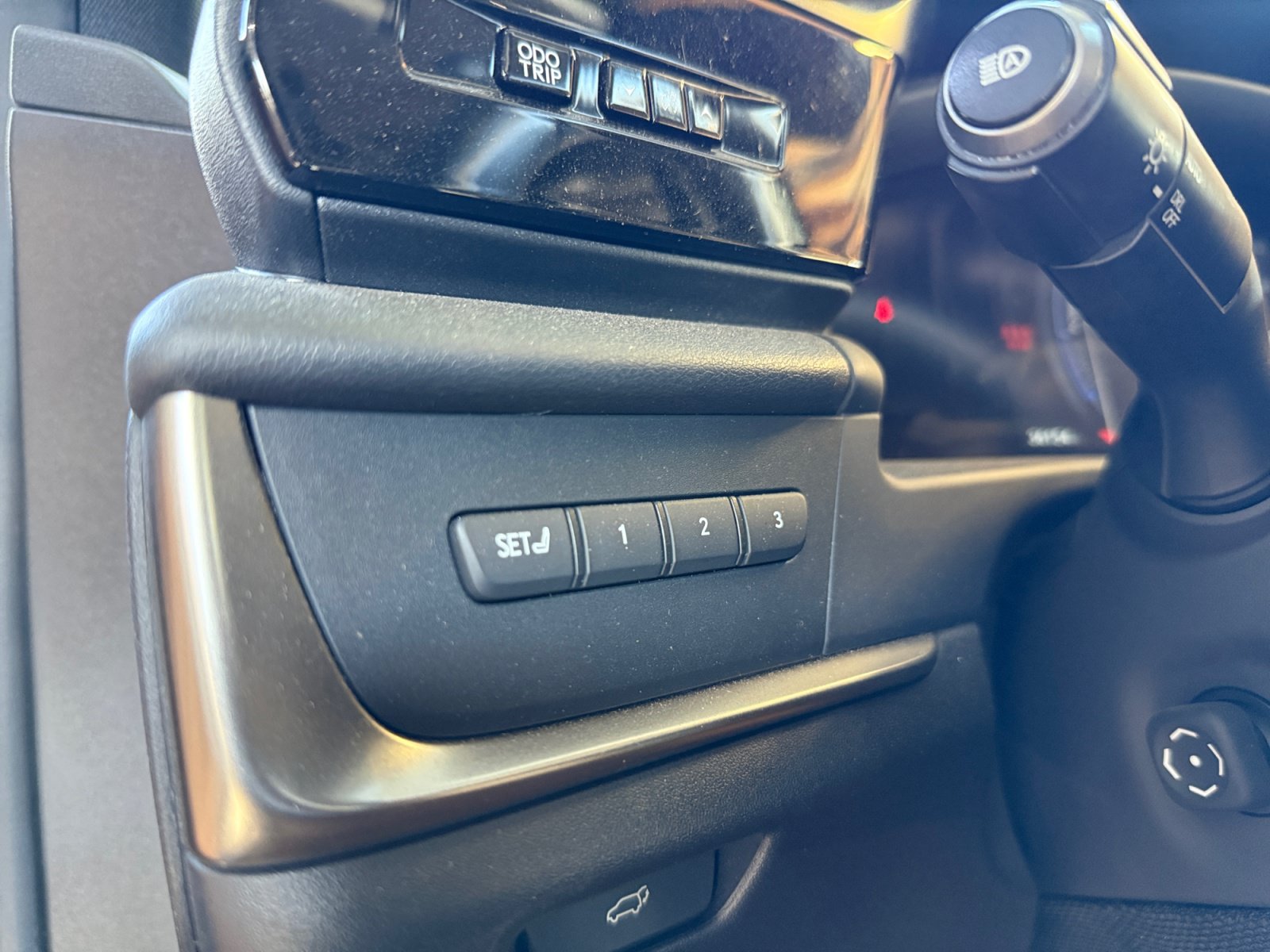 Used 2023 Lexus RZ 450e Premium w/ Technology Package AWD/4WD image 18