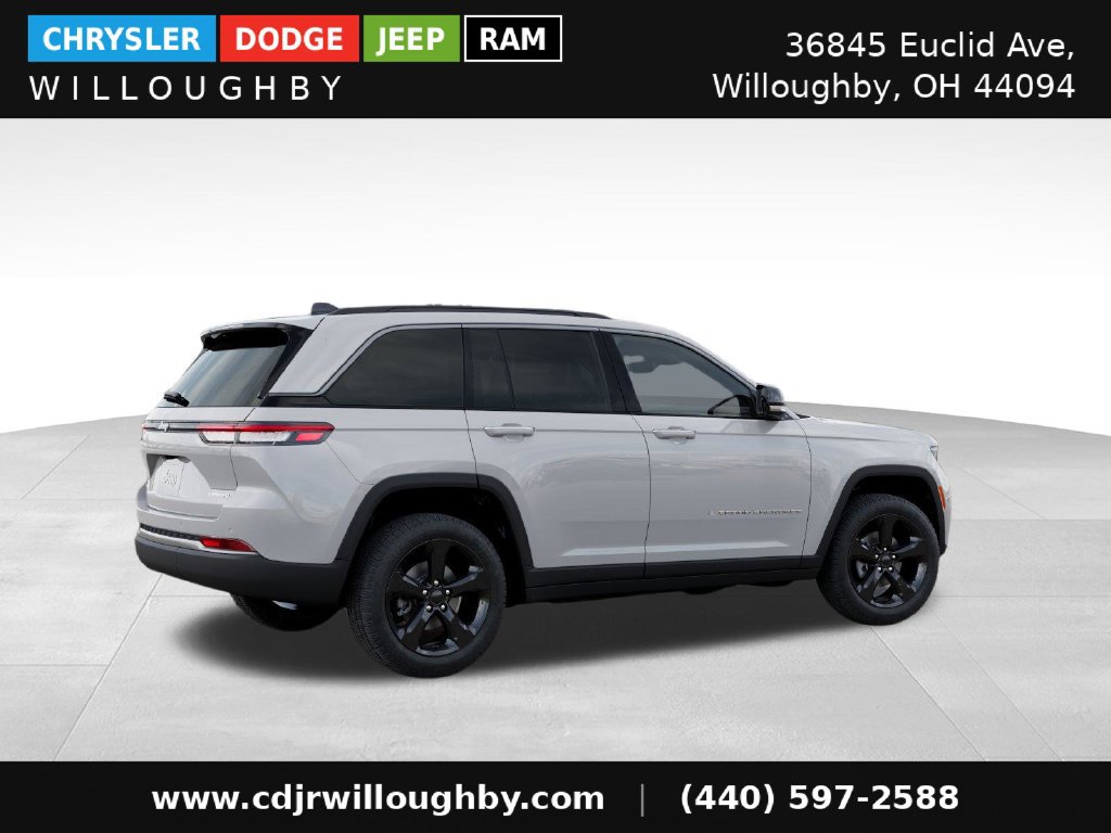 New 2026 Jeep Grand Cherokee Limited w/ Limited Altitude Package AWD/4WD image 4