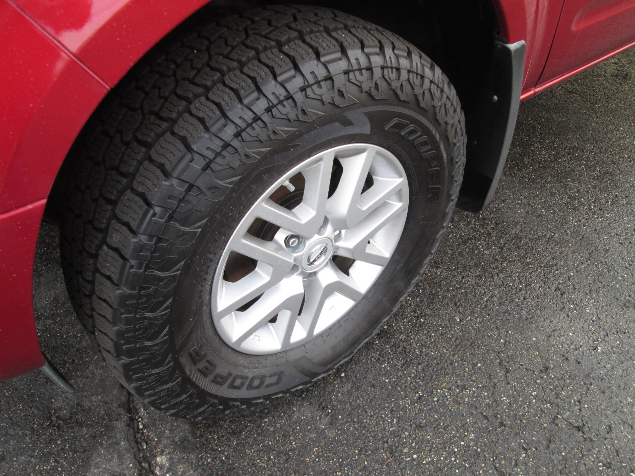 Used 2015 Nissan Frontier SV w/ SV Value Truck Package image 30