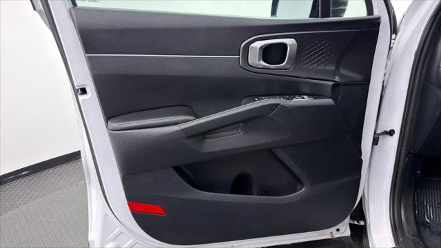 Used 2022 Kia Sorento S FWD image 12