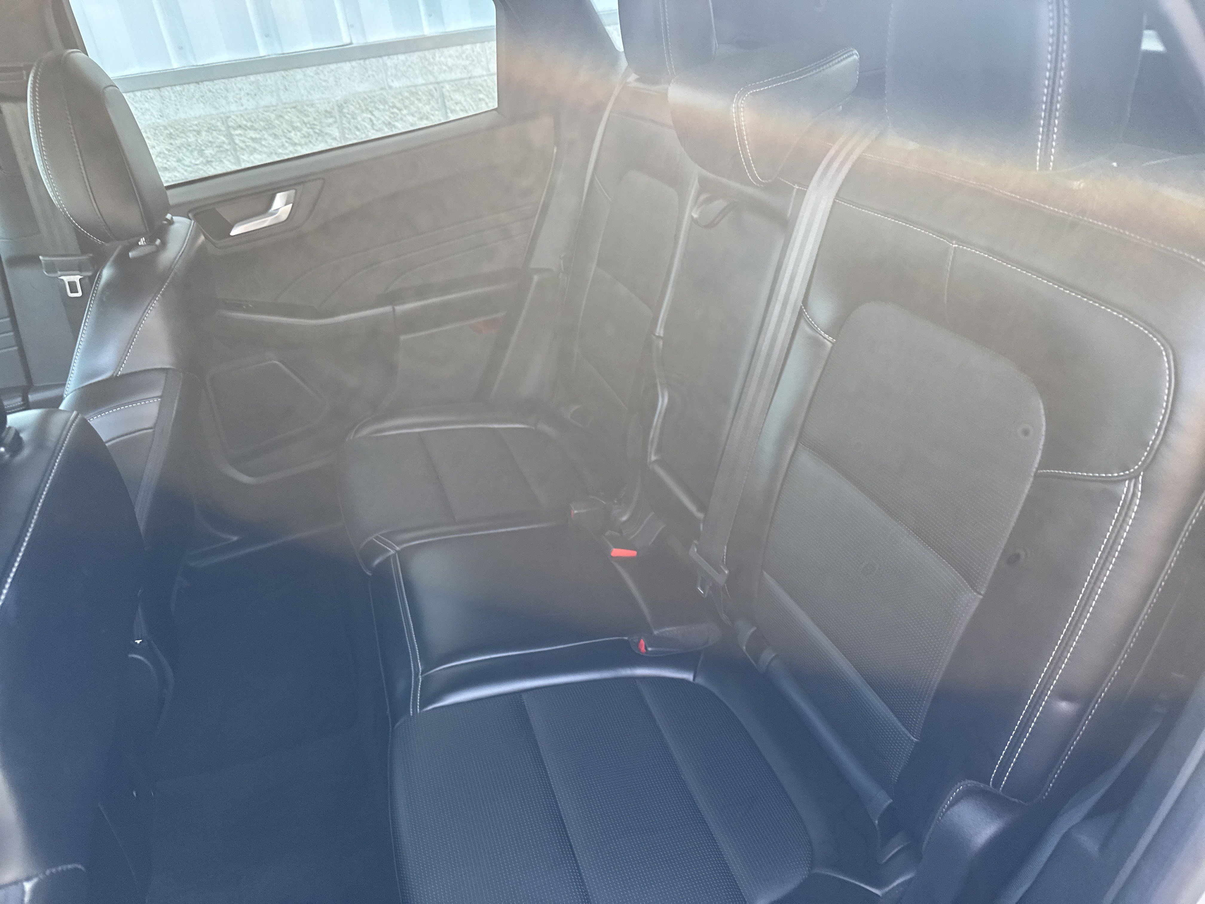 Used 2024 Ford Escape Platinum image 39