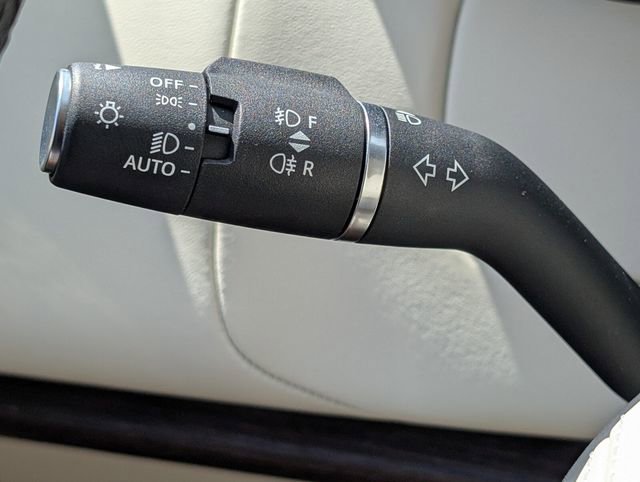Used 2024 Land Rover Range Rover SE AWD/4WD image 32