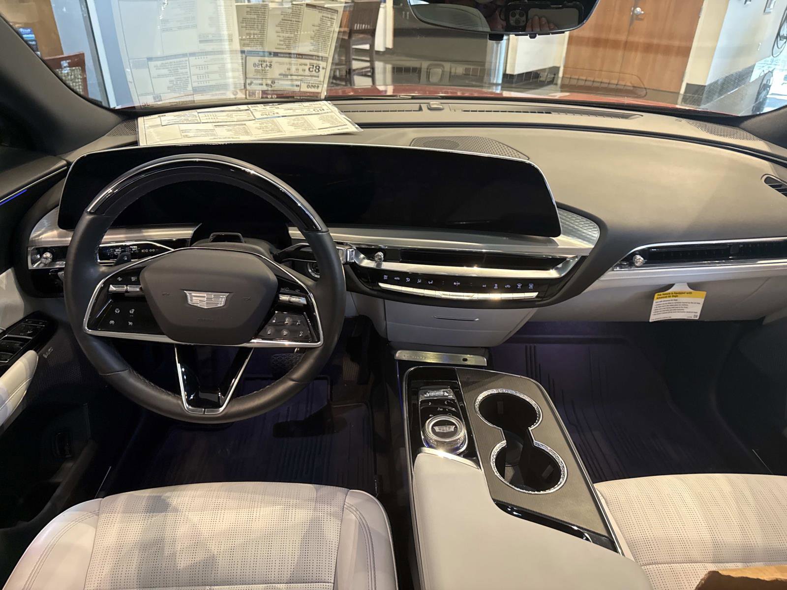 New 2025 Cadillac Lyriq Luxury image 18