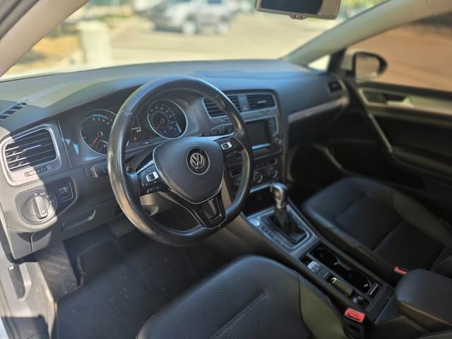Used 2015 Volkswagen e-Golf SEL Premium FWD image 31