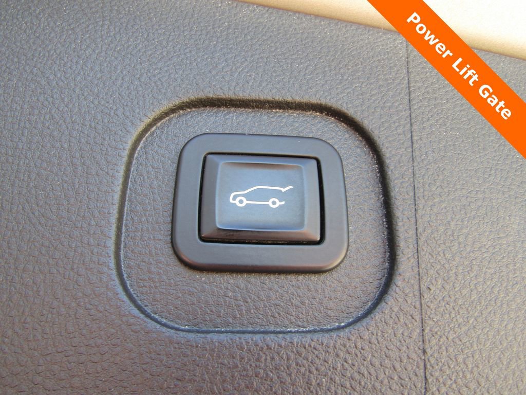 Used 2012 GMC Terrain SLT AWD/4WD image 16