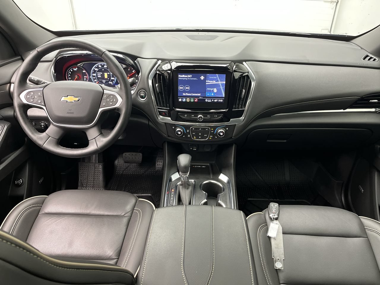 Certified 2023 Chevrolet Traverse Premier w/ LPO, Cargo Package AWD/4WD image 15