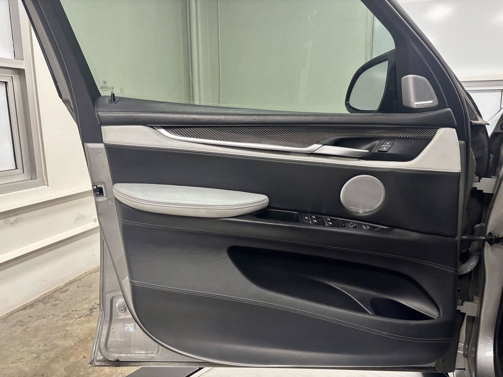 Used 2015 BMW X5 M AWD/4WD image 13