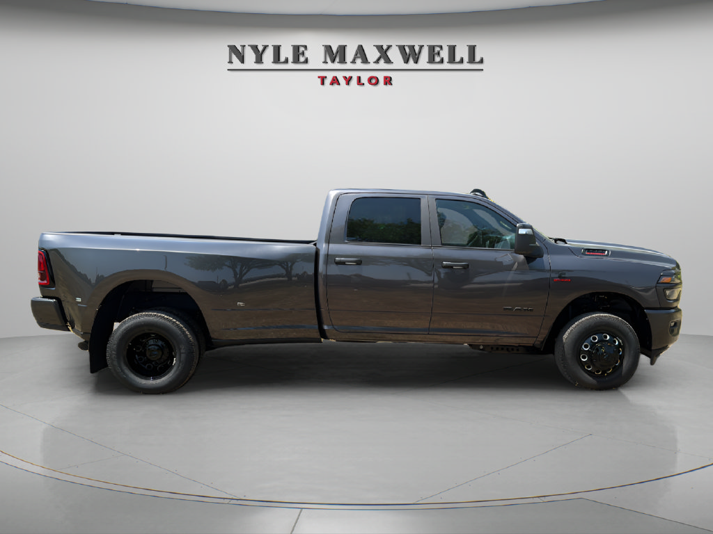 New 2027 RAM 3500 Lone Star AWD/4WD image 13