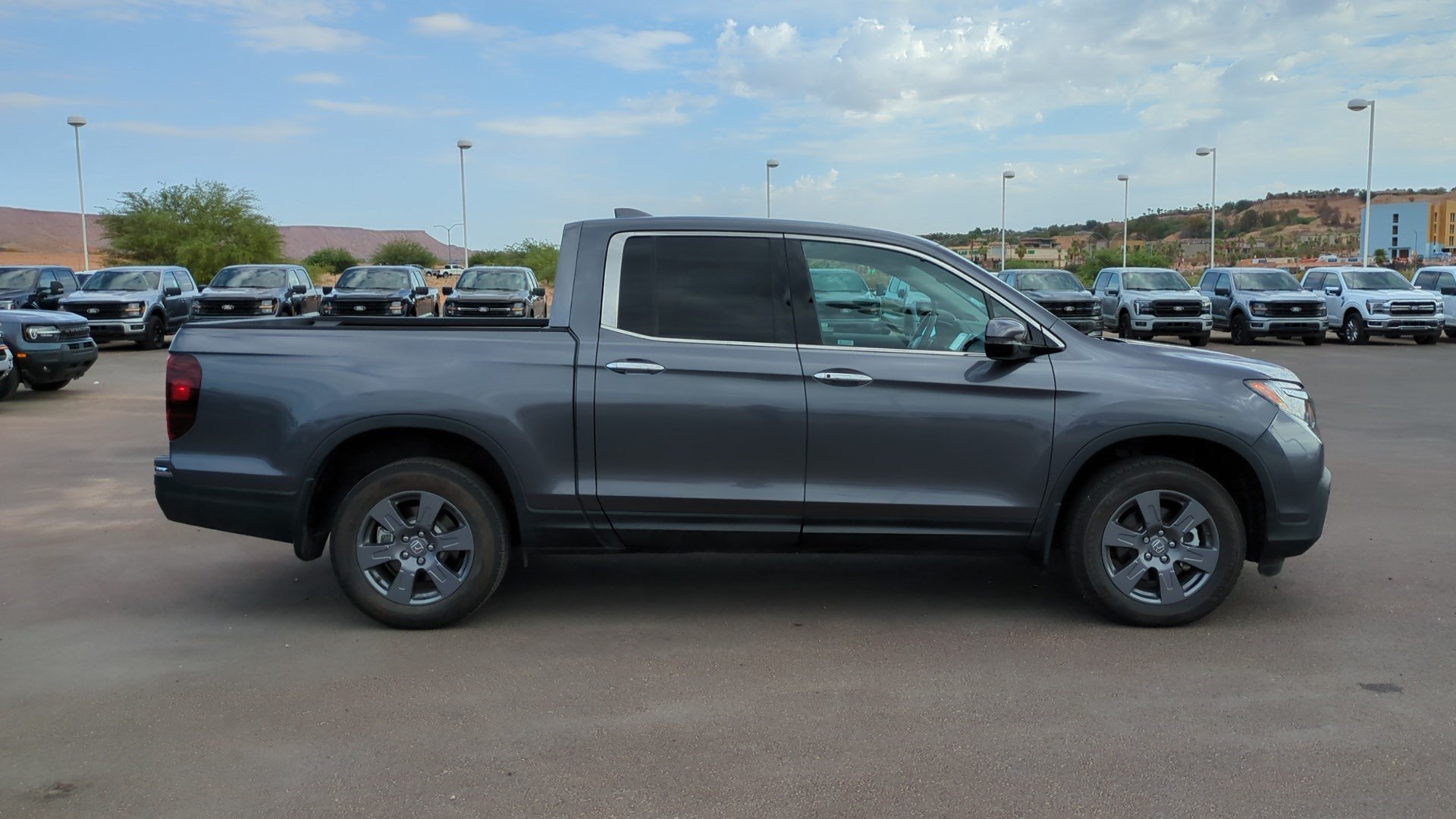Used 2020 Honda Ridgeline RTL-E image 2