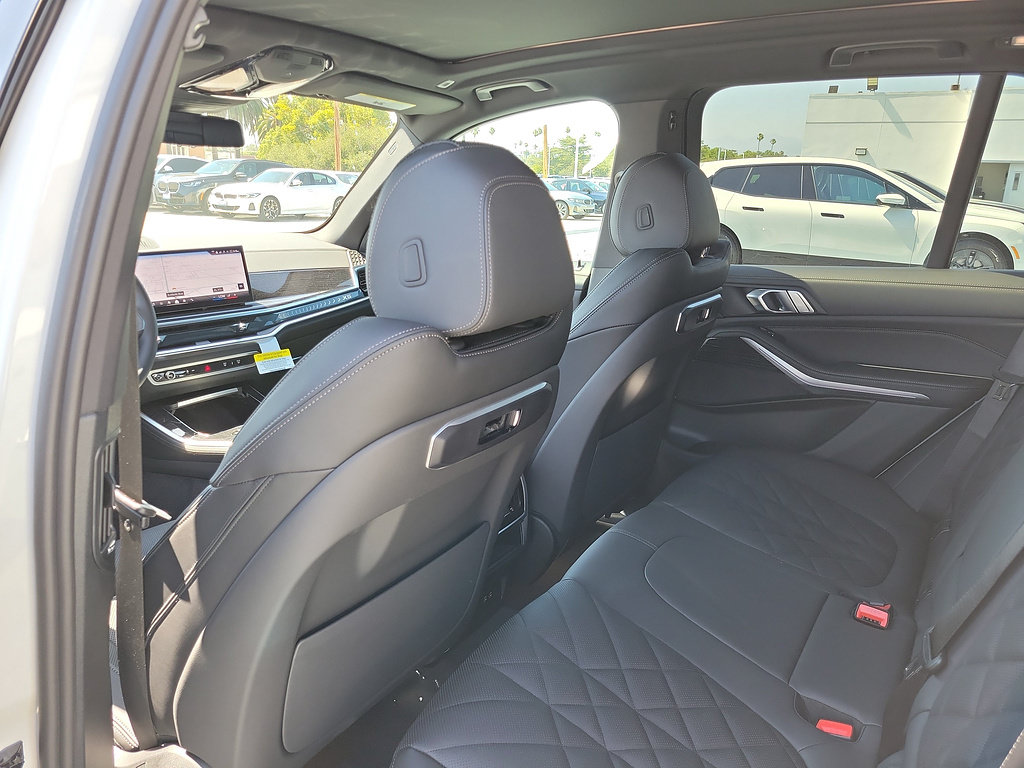 New 2026 BMW X5 xDrive50e w/ M Sport Package AWD/4WD image 15