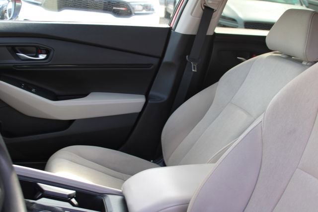 Used 2023 Honda Accord EX image 29