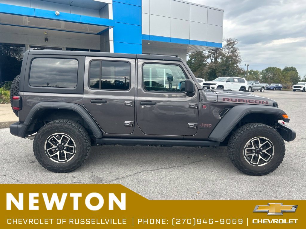 Used 2025 Jeep Wrangler Unlimited Rubicon AWD/4WD image 9