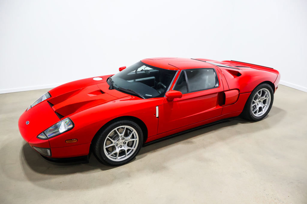 Used 2005 Ford GT image 12
