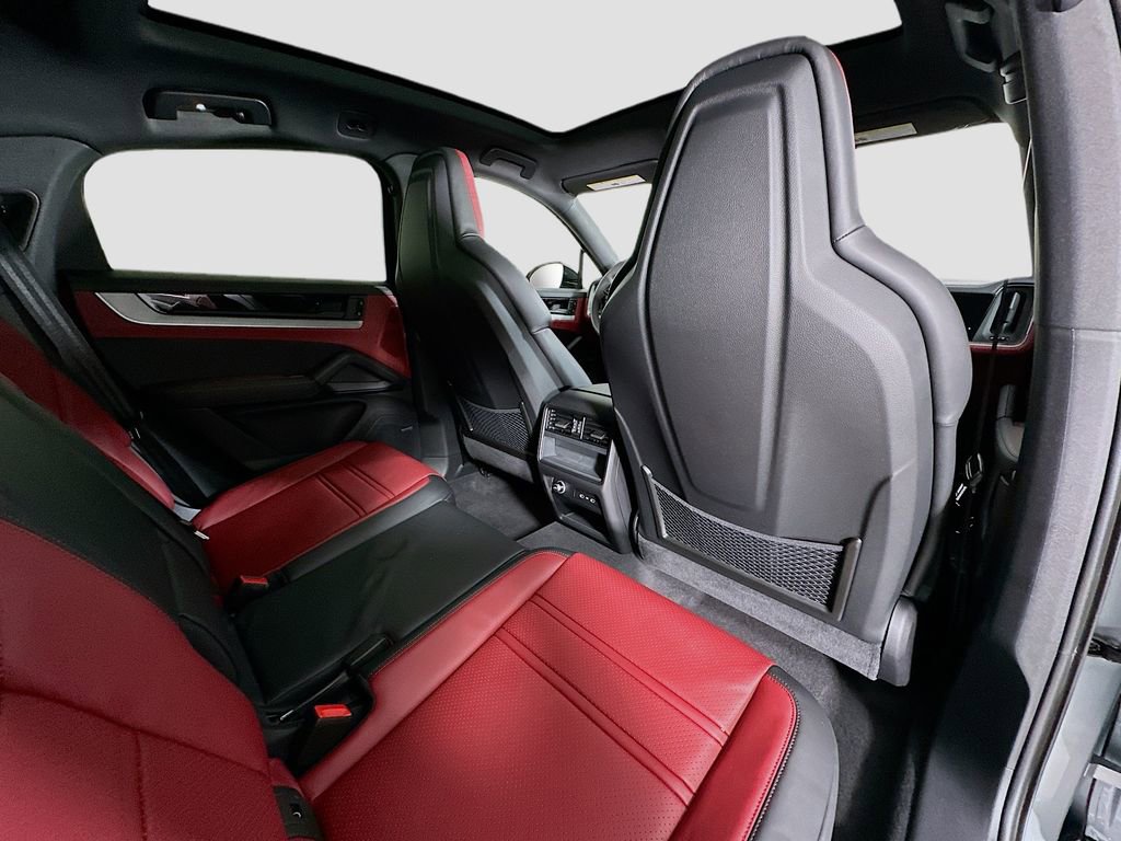 New 2026 Porsche Cayenne Coupe image 30