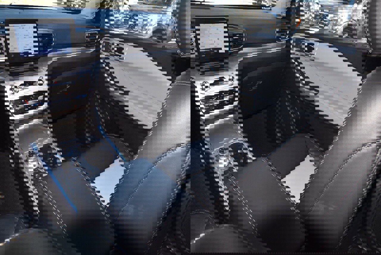 Used 2023 Ford Explorer XLT w/ Equipment Group 202A image 18