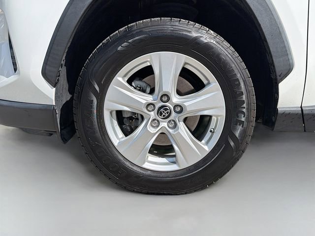 Used 2019 Toyota RAV4 XLE w/ Convenience Package image 40