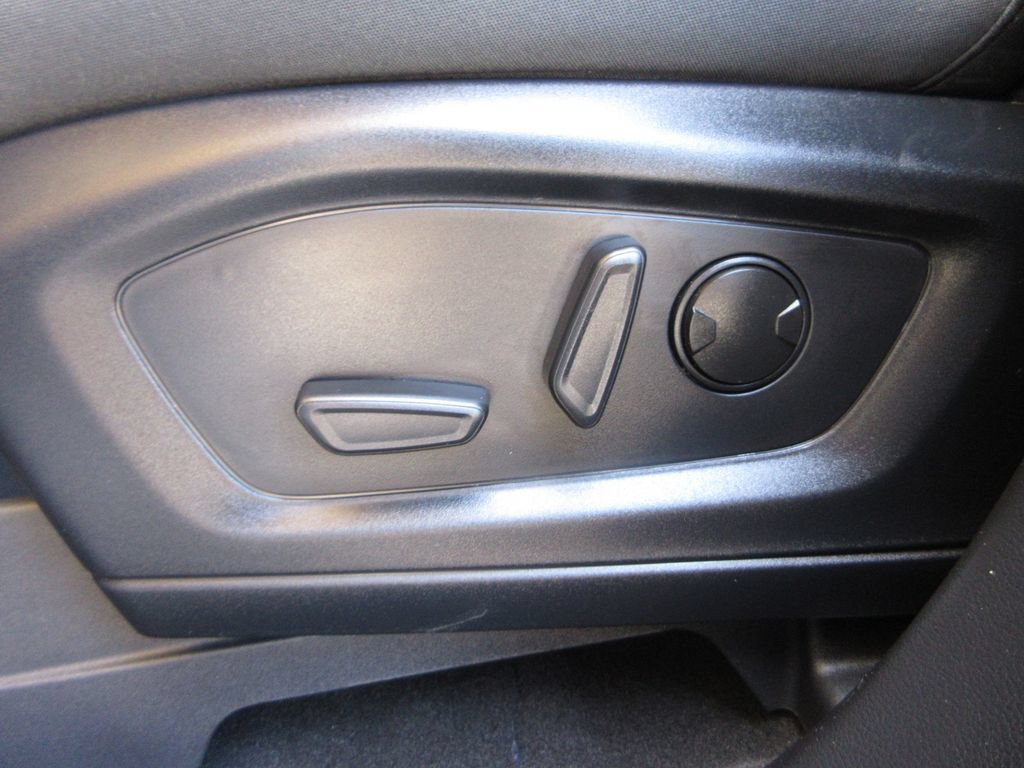 Certified 2026 Ford Explorer Active RWD image 12