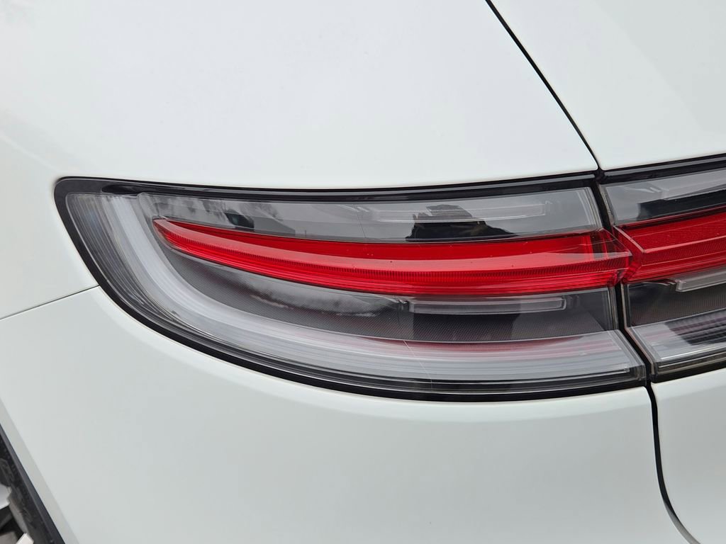 Certified 2023 Porsche Macan S image 25