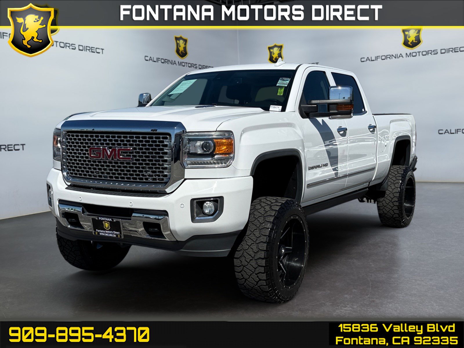 Used 2015 GMC Sierra 2500 Denali w/ Duramax Plus Package AWD/4WD image 1