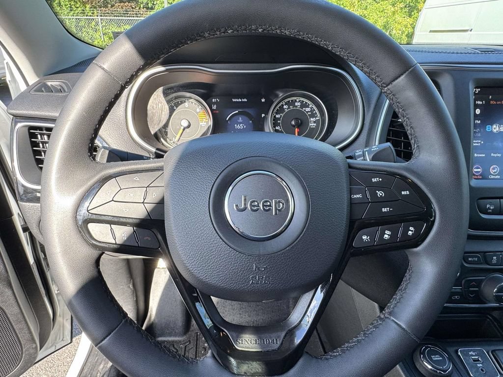 Used 2023 Jeep Cherokee Altitude Lux AWD/4WD image 17