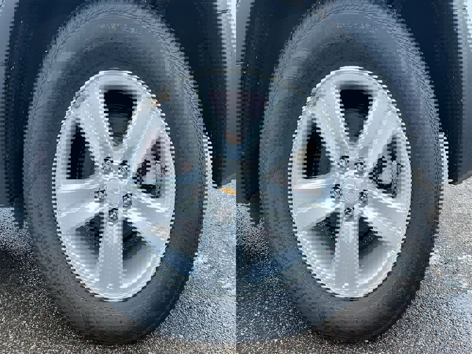 Used 2019 Chevrolet Trax LT w/ LT Convenience Package image 14