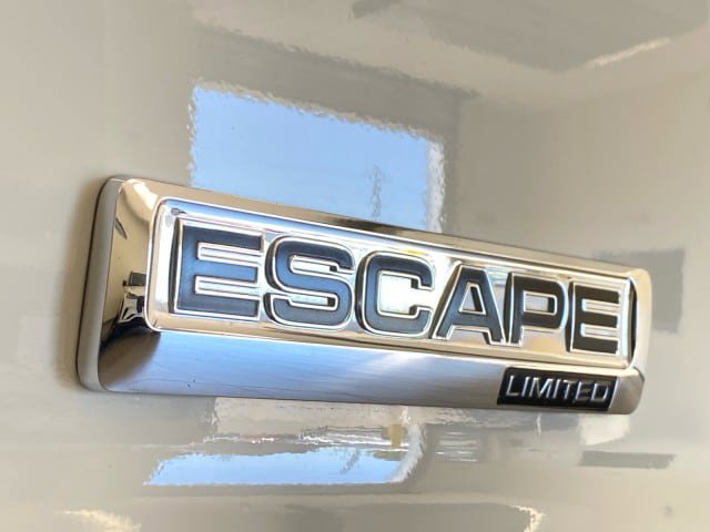 Used 2009 Ford Escape Limited FWD image 8