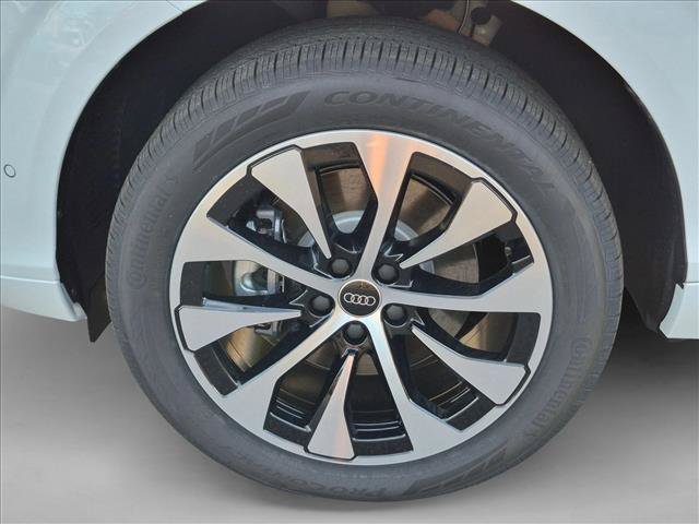New 2026 Audi Q3 quattro 2.0T AWD/4WD image 9