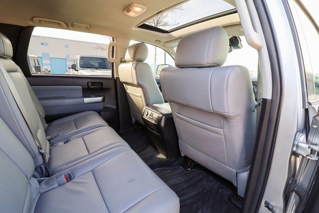 Used 2018 Toyota Sequoia SR5 image 42