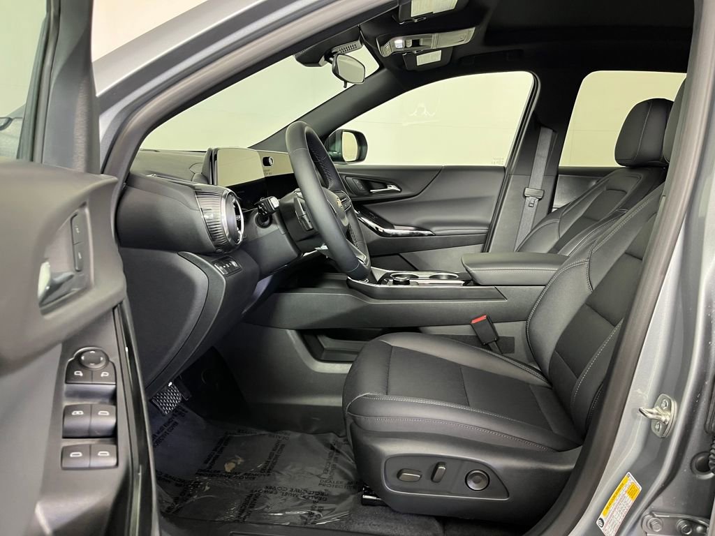 New 2026 Chevrolet Equinox LT w/ Convenience Package II image 10