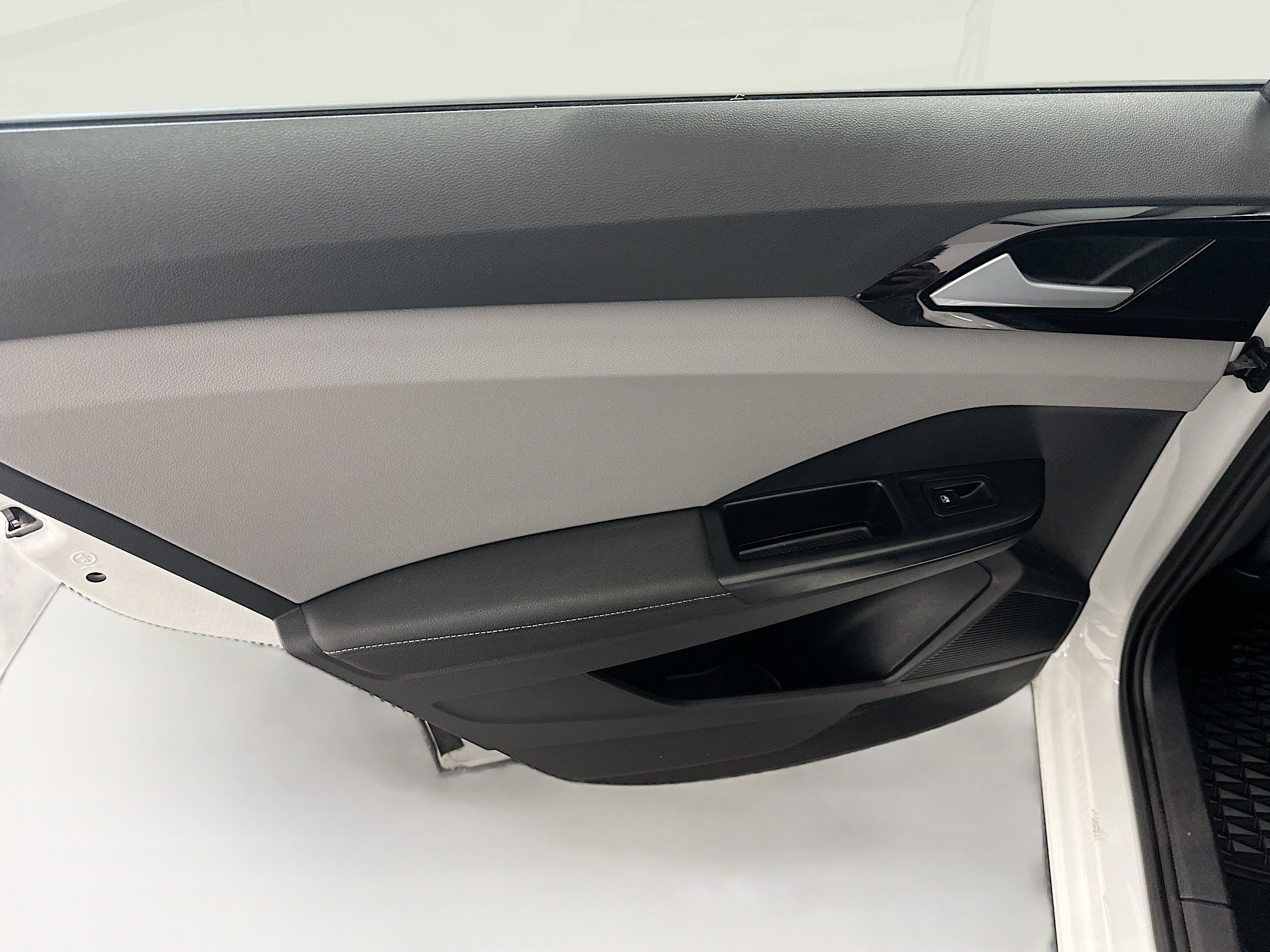 Used 2024 Volkswagen Taos S image 26