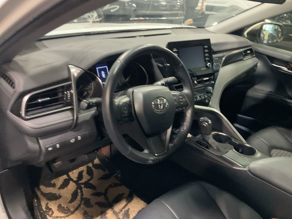 Used 2021 Toyota Camry SE image 7