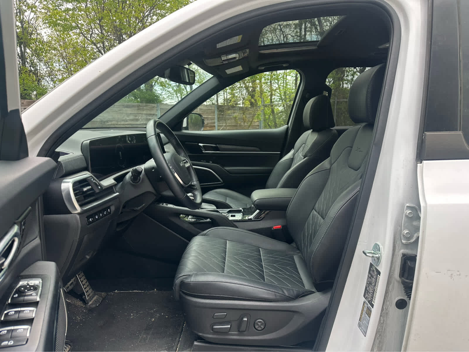 Used 2024 Kia Telluride SX X-Pro AWD/4WD image 9