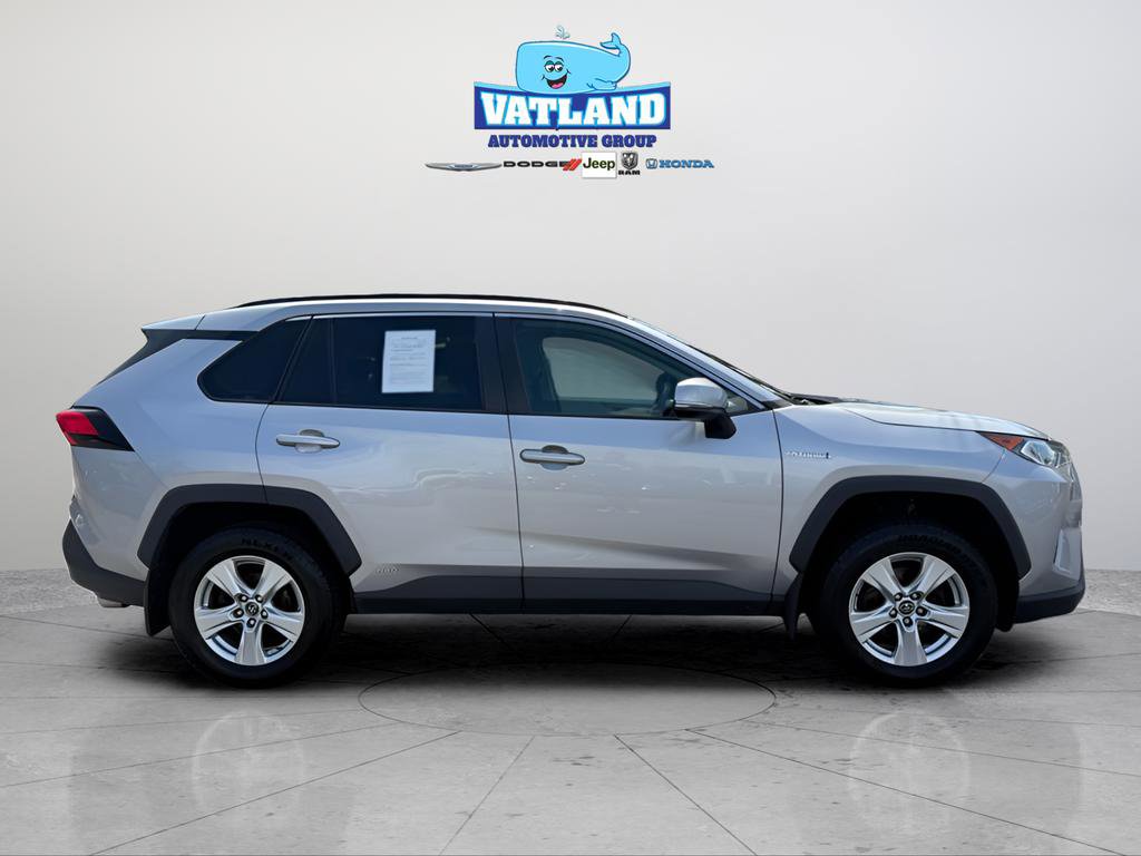 Used 2020 Toyota RAV4 XLE w/ Convenience Package AWD/4WD image 6
