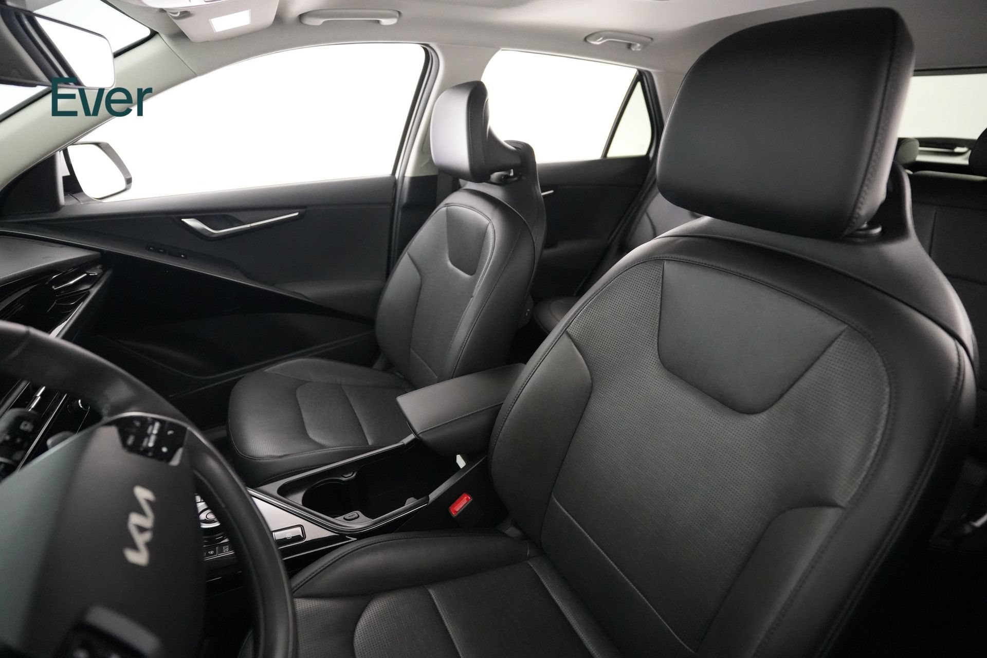 Used 2024 Kia Niro Wave FWD image 4