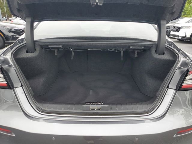 Used 2023 Nissan Maxima SR w/ Sport Mat Group FWD image 8