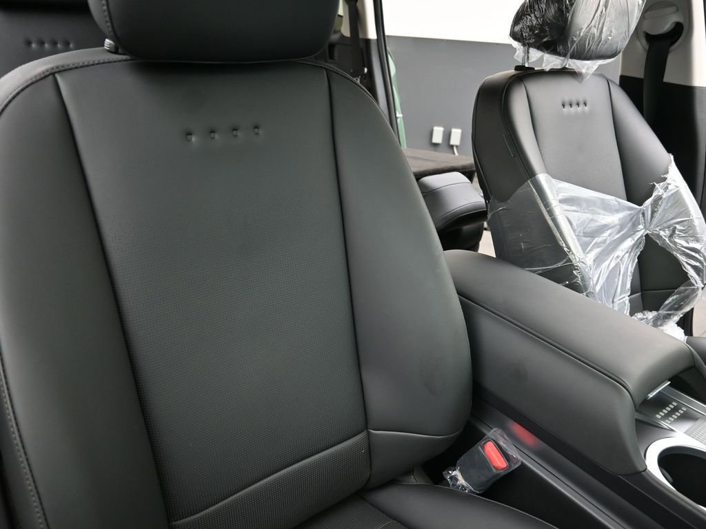 Used 2026 Hyundai Ioniq 9 SEL image 14