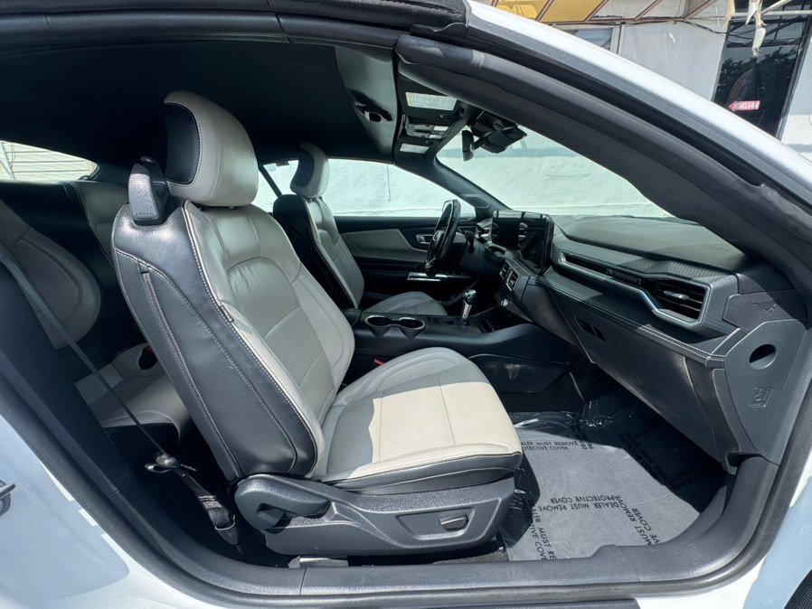 Used 2024 Ford Mustang Premium RWD image 10