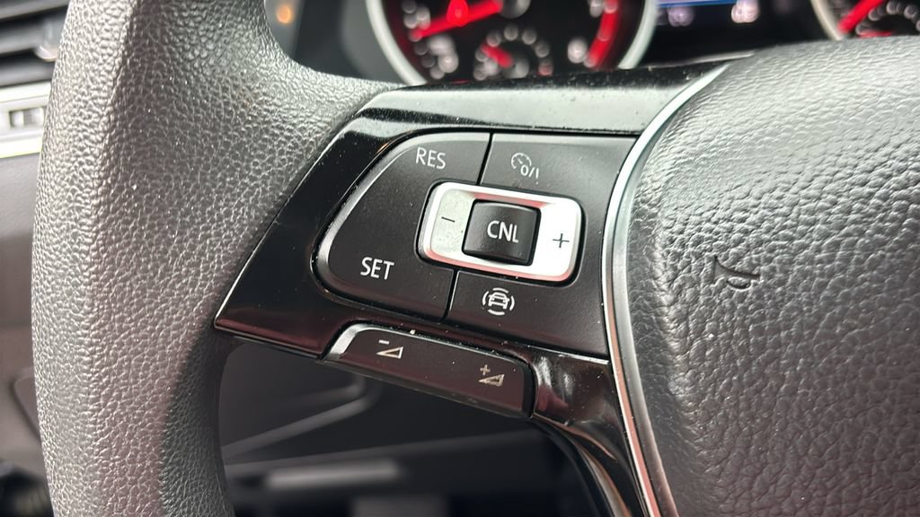 Used 2021 Volkswagen Tiguan S FWD image 15