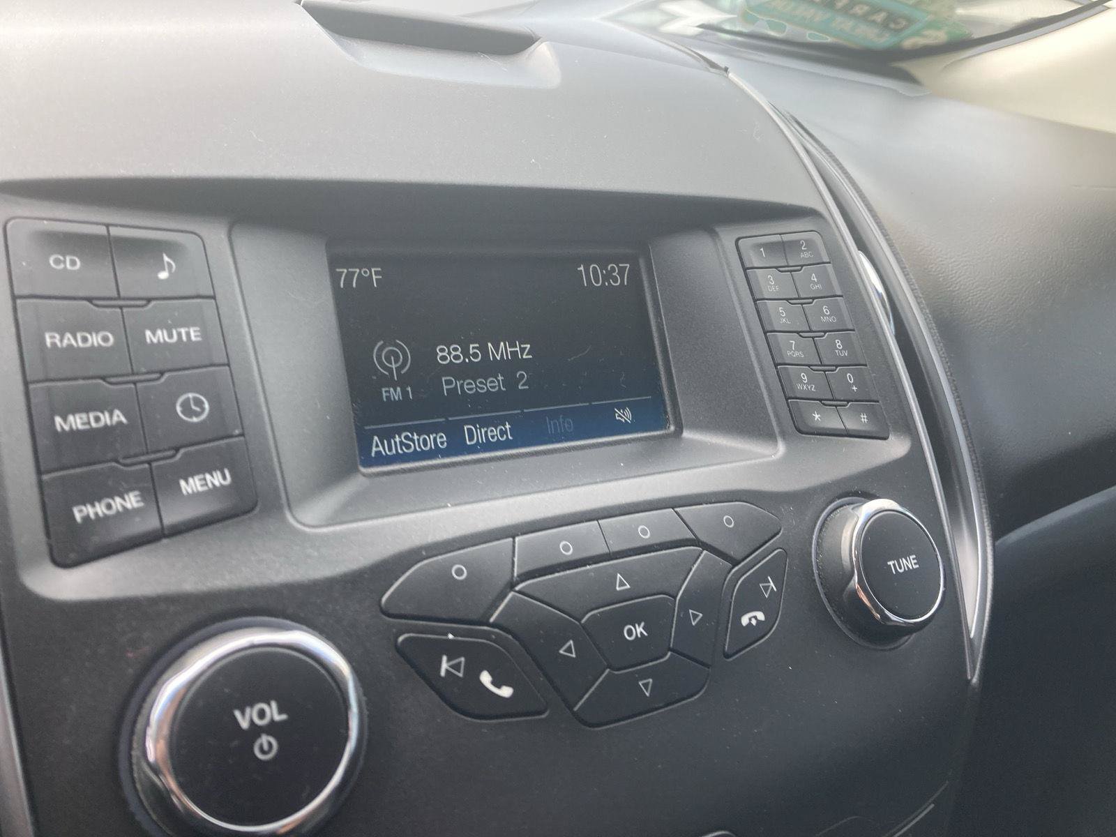 Used 2017 Ford Edge SE FWD image 13