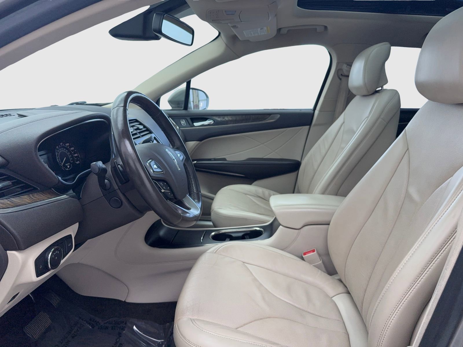 Used 2017 Lincoln MKC Reserve w/ Lincoln MKC Climate Package image 13