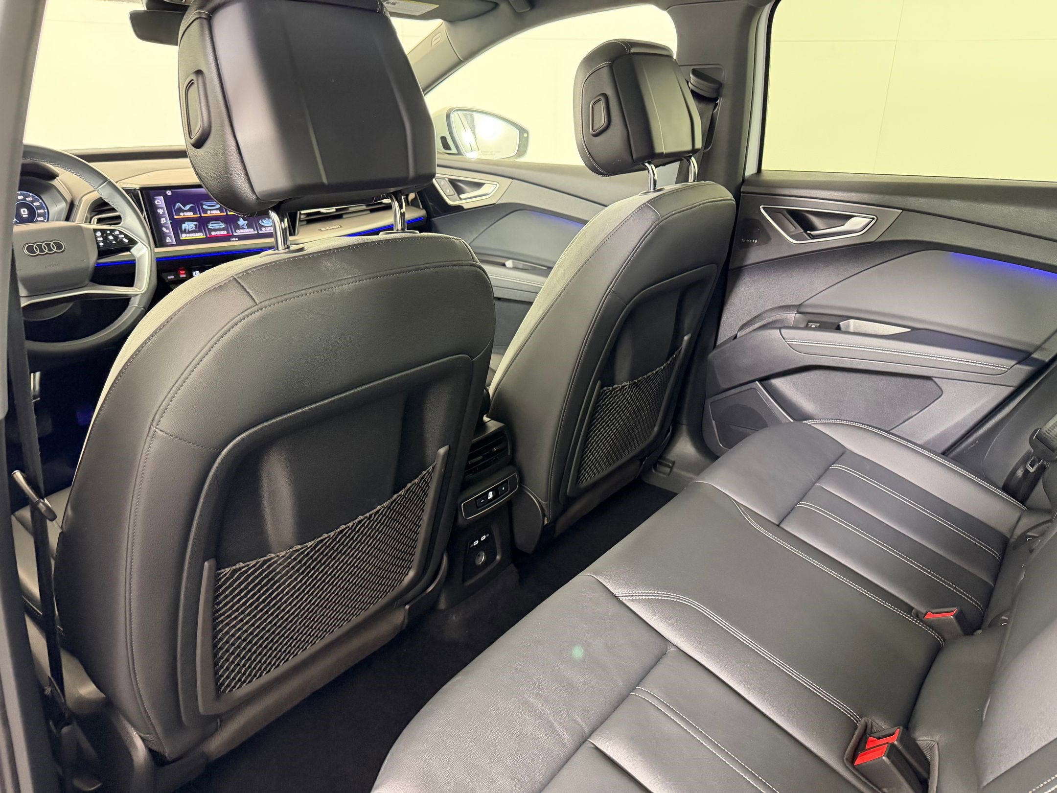 Used 2023 Audi Q4 e-tron Premium Plus w/ Premium Plus image 24
