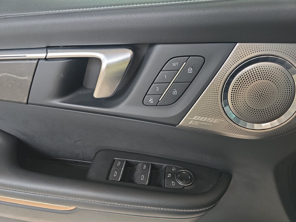 Used 2025 Buick Enclave Avenir w/ Super Cruise Package AWD/4WD image 30