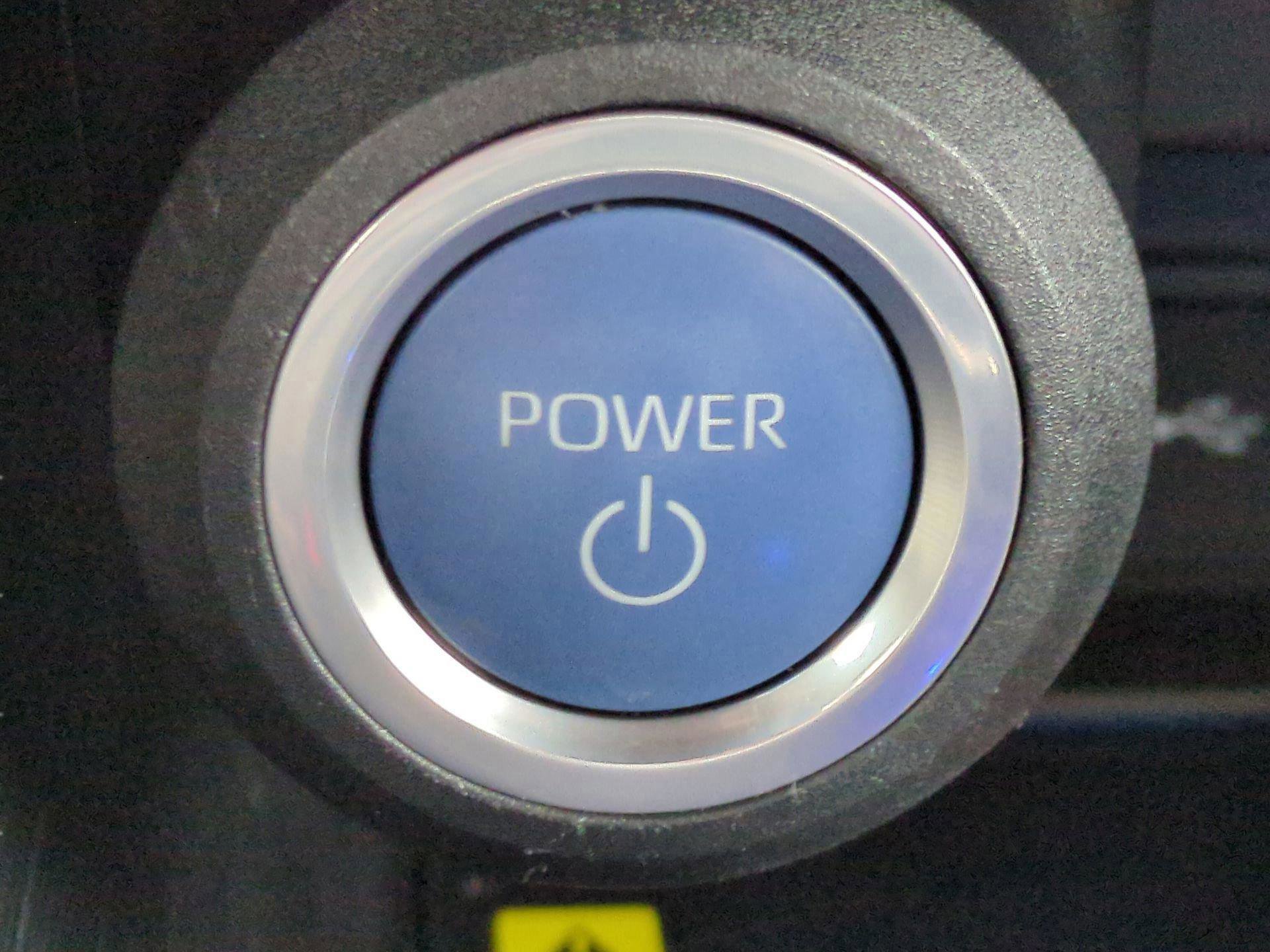 Used 2022 Toyota Venza Limited w/ Advanced Technology Package image 25