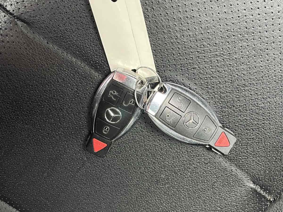 Used 2014 Mercedes-Benz E 250 BlueTEC 4MATIC Sedan image 38
