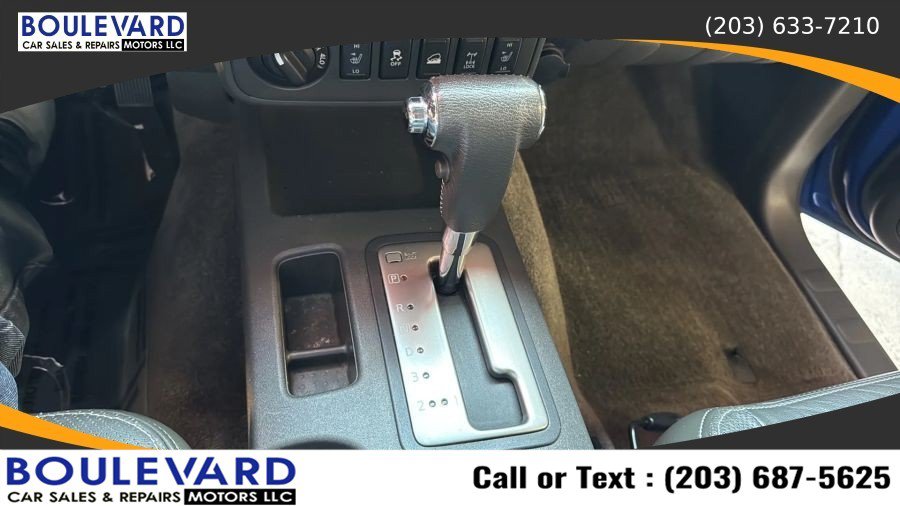 Used 2014 Nissan Xterra PRO-4X w/ Pro-4x Leather Package AWD/4WD image 18