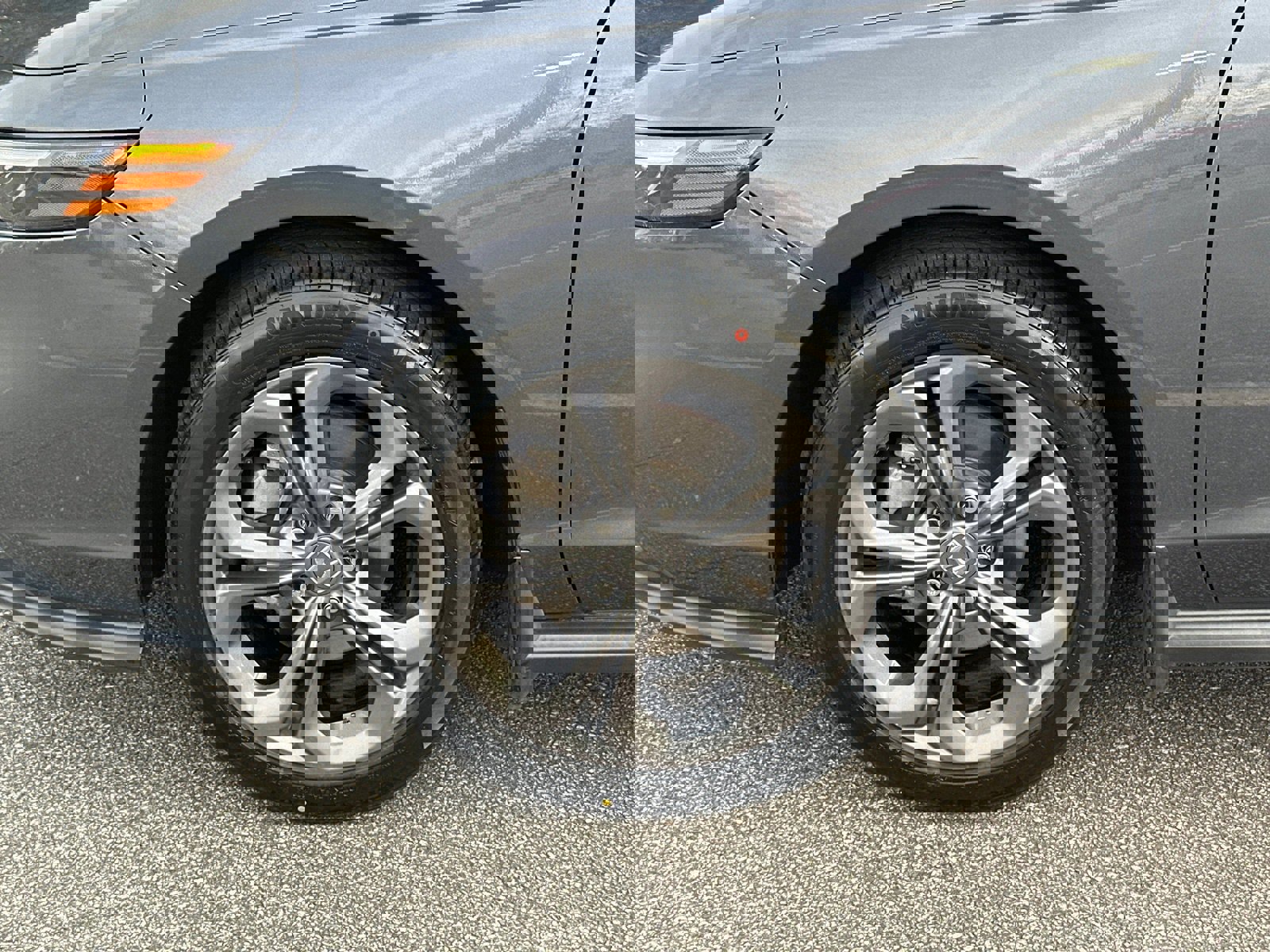 Used 2023 Honda Accord EX image 11