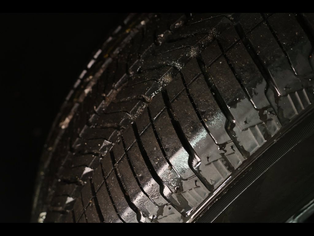 Used 2025 Chevrolet Traverse LT image 22