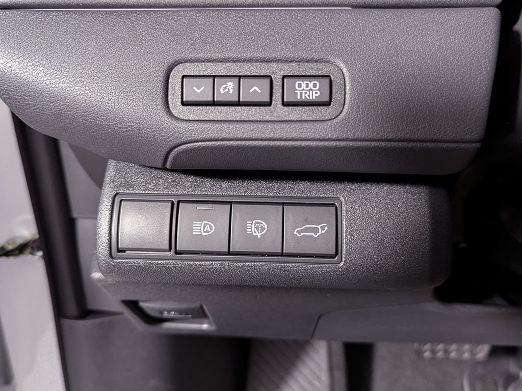 New 2026 Toyota bZ FWD image 18